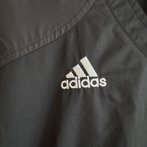 Adidas V-Neck Windbreaker - LIKE NEW 🔥 - Picture 3 of 7